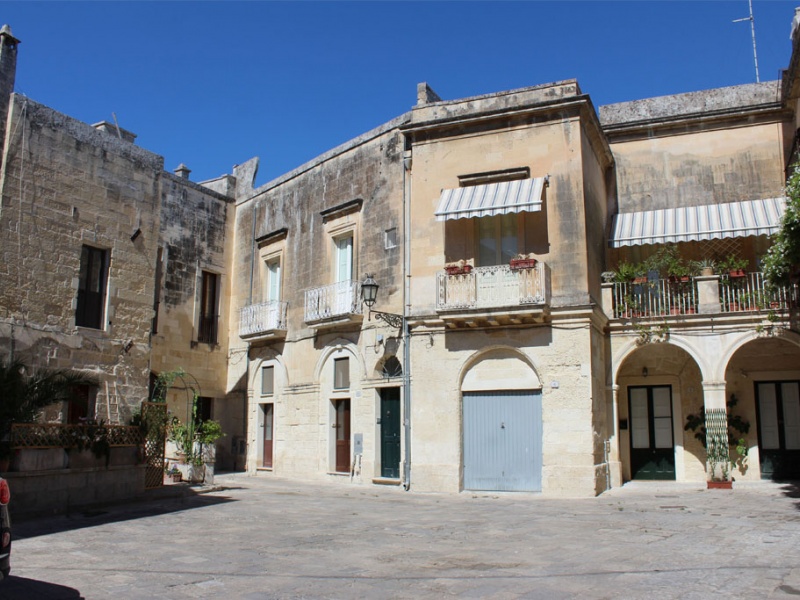 Solo a studenti affittasi bilocale centro storico Lecce